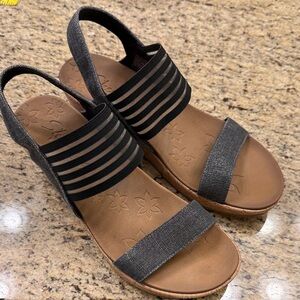 Skechers Black and Brown Women's Sandals size 8